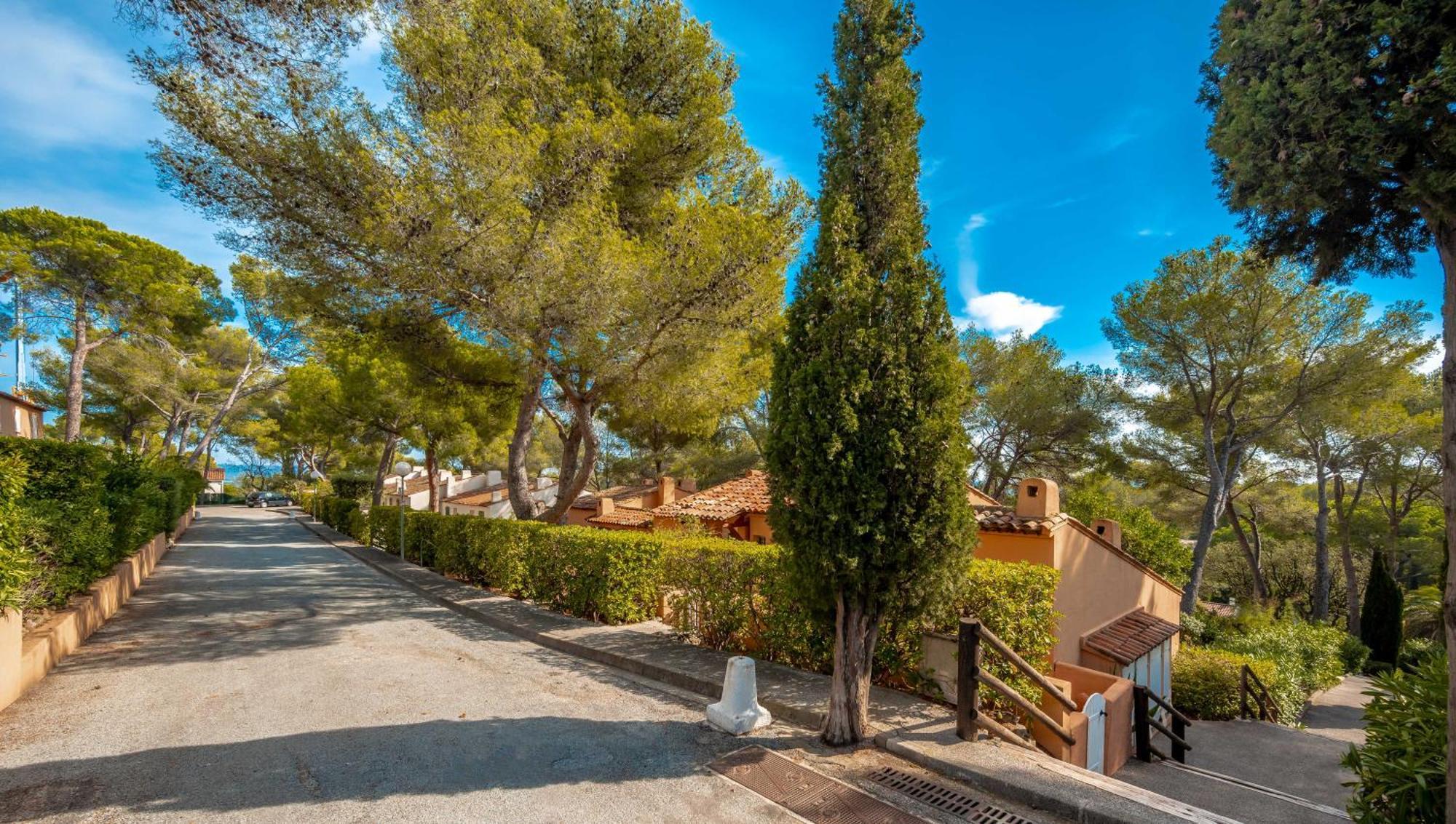 Residence Partenaire Le Domaine De Garlande Cavalaire-sur-Mer Exterior foto